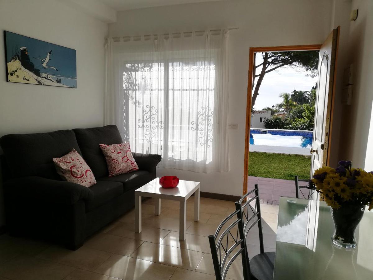 Verdemar Apartment With Sea View And Garden Нерха Екстериор снимка