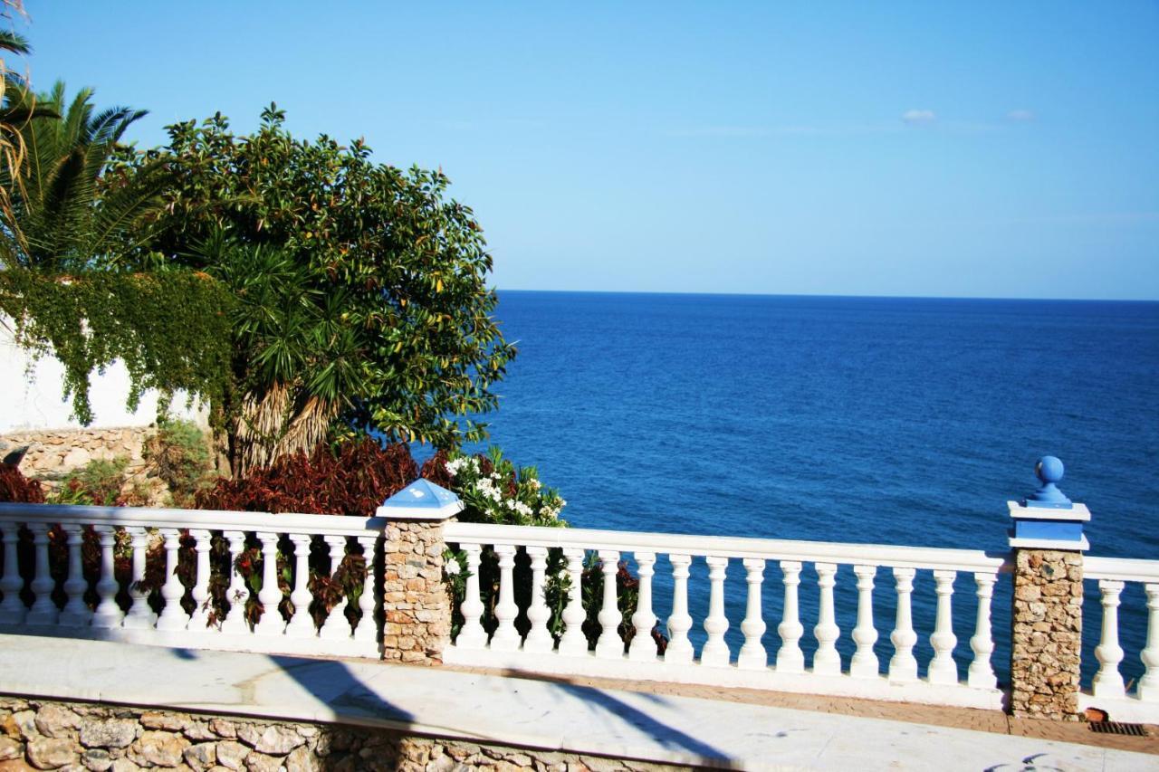 Verdemar Apartment With Sea View And Garden Нерха Екстериор снимка